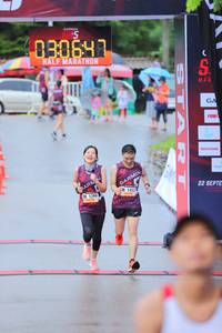 BIB: 030647, 1453, 1299
                            <button type="button" onclick="openModal(5745526)" class="btn btn-primary btn-sm float-right btn-popup" data-toggle="modal" data-target=".modal-high-quality">
                        <i class="fas fa-shopping-cart"></i> Add to Cart
                    </button>
                                            <button type="button" onclick="isThisMe(5745526, true)" class="btn btn-success btn-sm float-right btn-popup btn-isme hidden" data-toggle="tooltip" data-placement="bottom" title="นี่คือรูปของคุณใช่ไหม คลิกที่นี่เพื่อเอาเข้าอัลบั้ม">
                        <i class="fas fa-plus"></i> Add to album
                    </button>
                    <button type="button" onclick="isThisMe(5745526, false)" class="btn btn-warning btn-sm float-right btn-popup btn-isnotme hidden">
                        <i class="fas fa-ban"></i> Remove from album
                    </button>